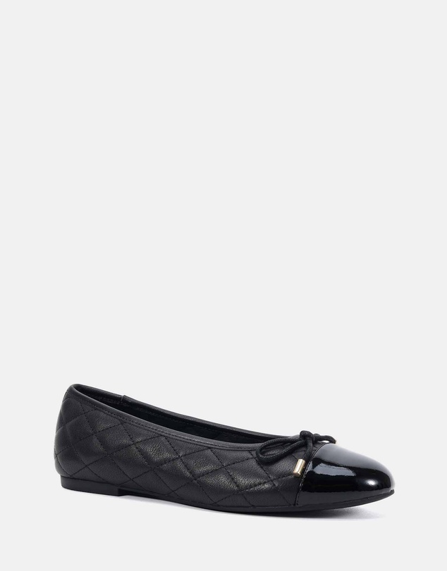 Clarks - Bexi Black