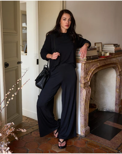 UNE PIECE - Lounge Long Sleeve Crew Neck Top