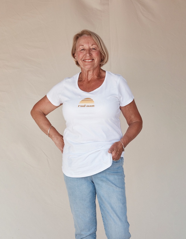 Banabae - Rad Nan Scoop Neck Tee - White