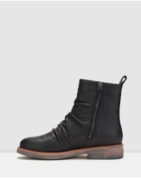 Rollie - Sidezip Rise Boot