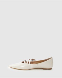Belle & Bloom - Begin Again Buckled Flat
