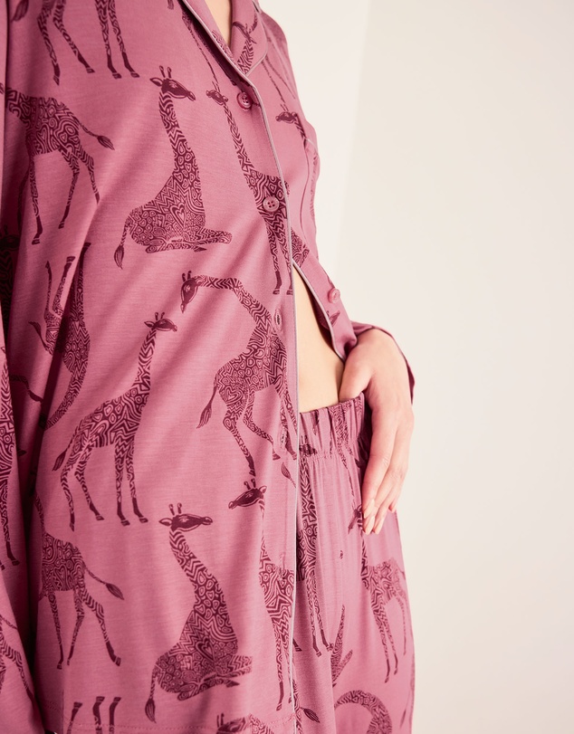 Chelsea Peers - Tencel Modal Giraffe Long Pyjama Set