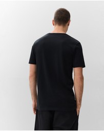 UNISON - Classic Crew Neck T Shirt