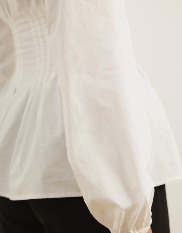 Atmos&Here - Zadie V-Neck Pin Tuck Top