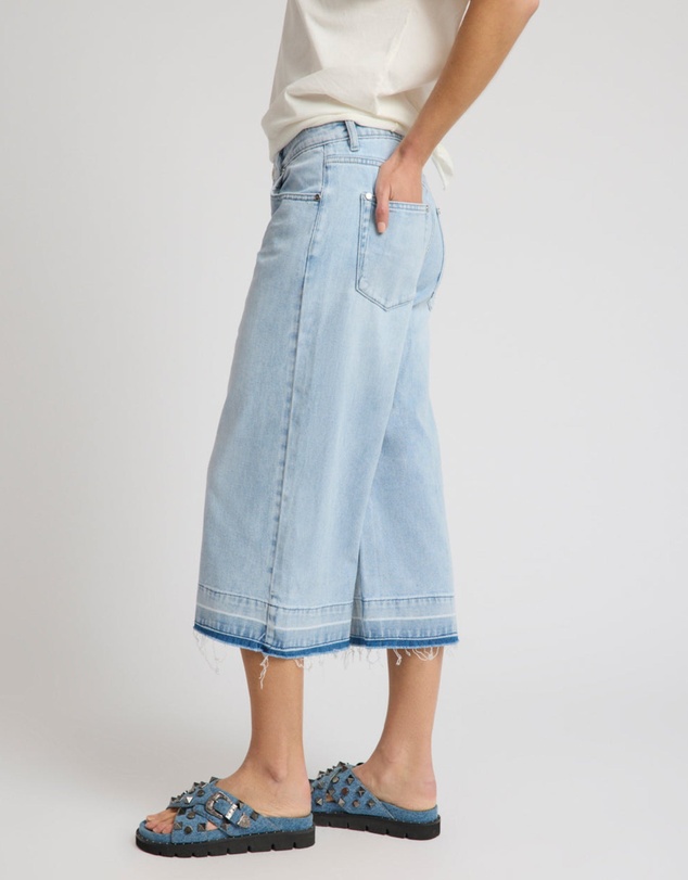 ONE TEASPOON - 720'S Mid Waist Super Long Length Boyfriend Denim Jorts - Blue Latte