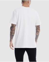 DVNT - Boxed Strike Tee