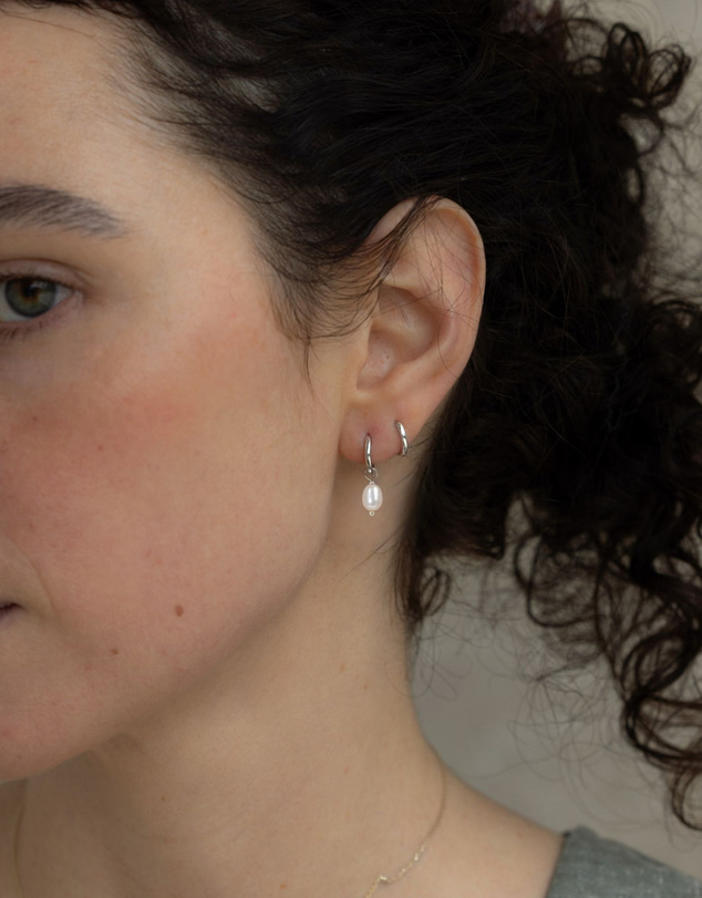 Luna Rae - Sterling Silver - Isla Pearl Earrings