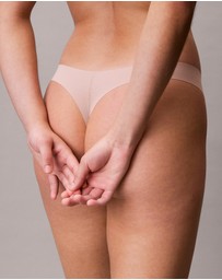 Calvin Klein - 3-Pack Invisibles Stretch Thongs