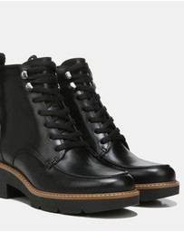 Naturalizer - Dara Bootie - Black