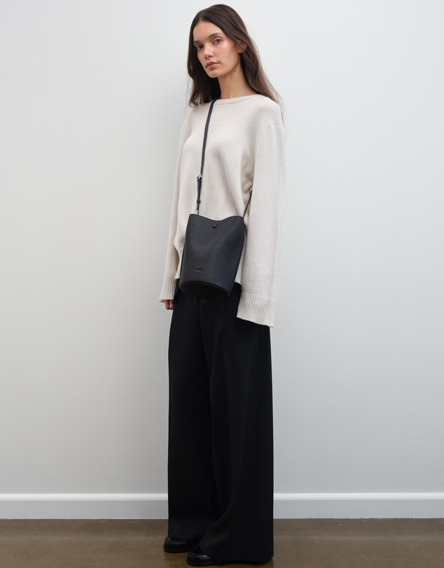 Yu Mei - Phoebe Bucket Bag