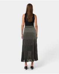 Forcast - Lucy Pleat Knit Midi Skirt