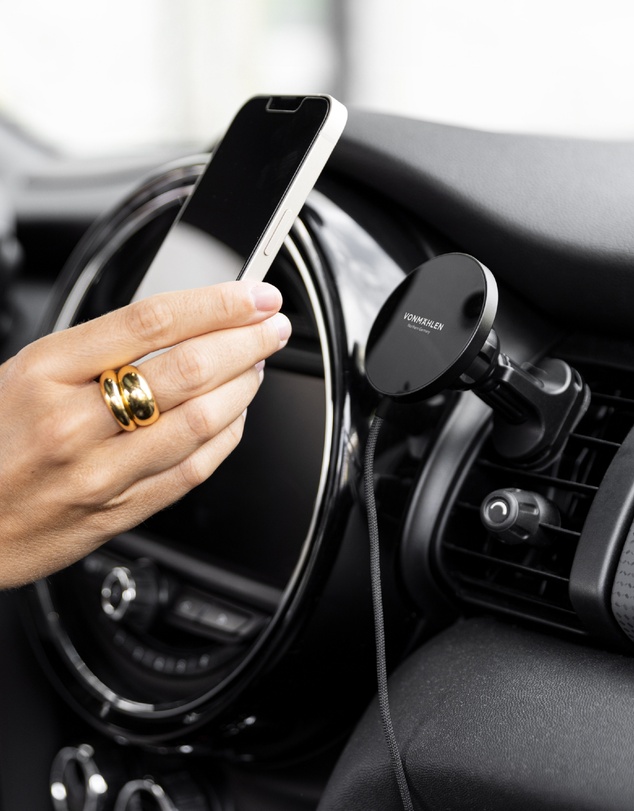 Vonmahlen - AURA Car - Universal Wireless Magnetic Charging Pad & Car Mount with Magnetic Ring Adapter