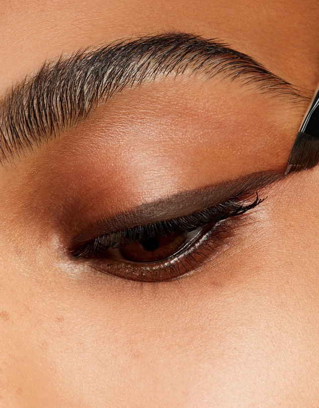 MAC - Pro Longwear Fluidline