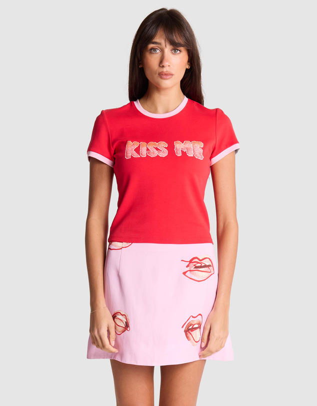 MAKU - Kiss Me Ringer Tee