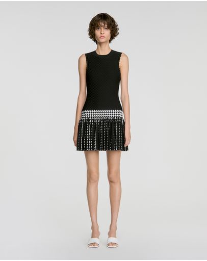 BLACK / ECRU
