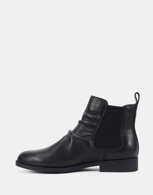 Clarks - Maude Black