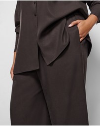 Commonry - Megan Pant