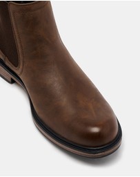 Uncut - Wyatt Boots