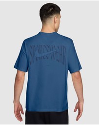 Nike - Sportswear Premium Essentials T-Shirt