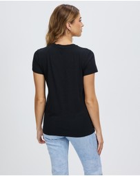 Levi's - The Perfect Tee