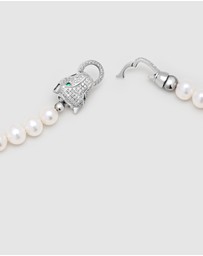 Nialaya Jewellery - White Pearl Necklace with Silver Panther Head Lock
