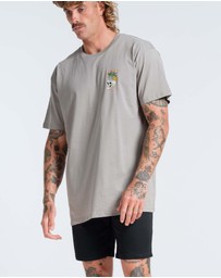 Vacancy Co - Club Dread Tee