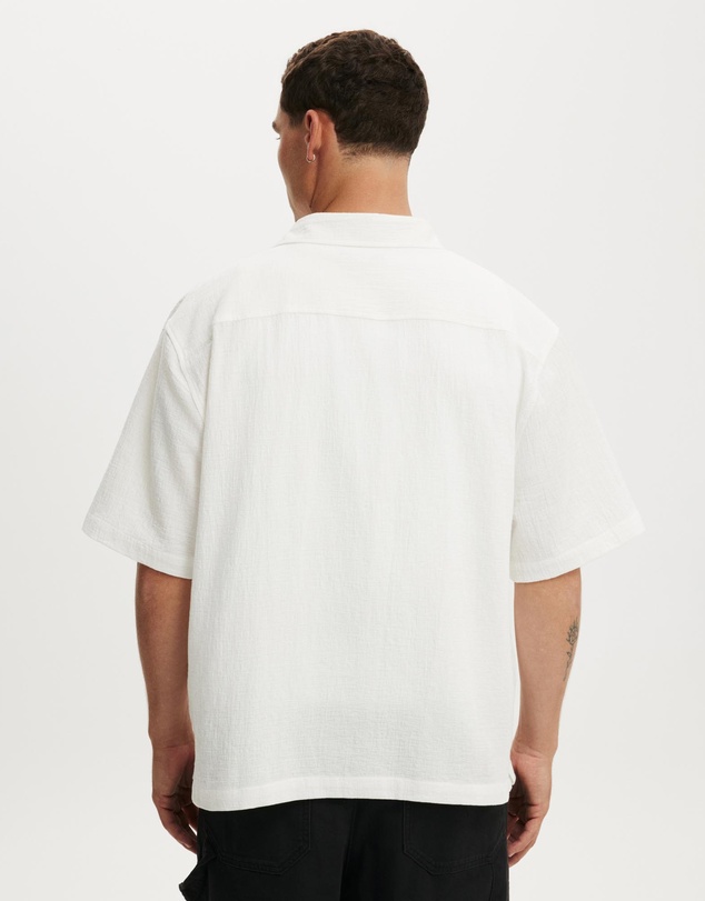 Cotton On - Boxy Fit Short Sleeve Shirt
