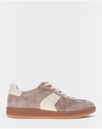 Mia Vita - Ramona II Lace-Up Casual Sneaker - Dark Taupe