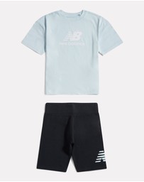New Balance - Stacked Logo Tee & Cycle Short Set