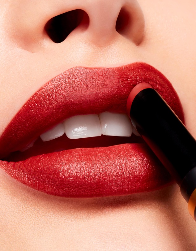 MAC - Powder Kiss Velvet Blur Slim Stick