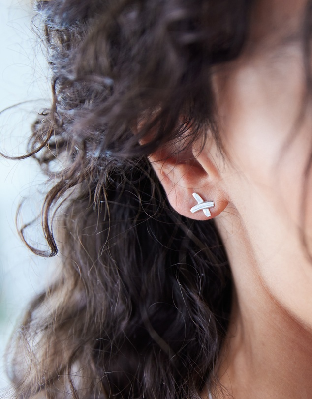 Najo - Kiss Stud Earring