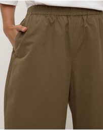 Assembly Label - Lola Barrel Pants