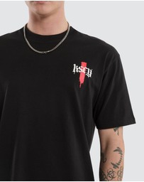 Kiss Chacey - Villain Box Fit Scoop Tee