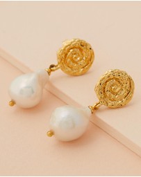 Carly Paiker - Spirallo Pearl Earrings
