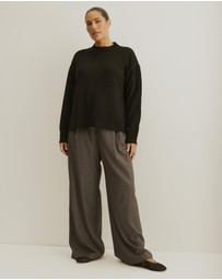 Atmos&Here Curvy - Classic Crew Knit Jumper