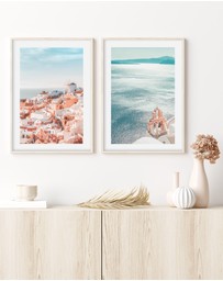 Olive et Oriel - Santorini Sunsets II Art Print