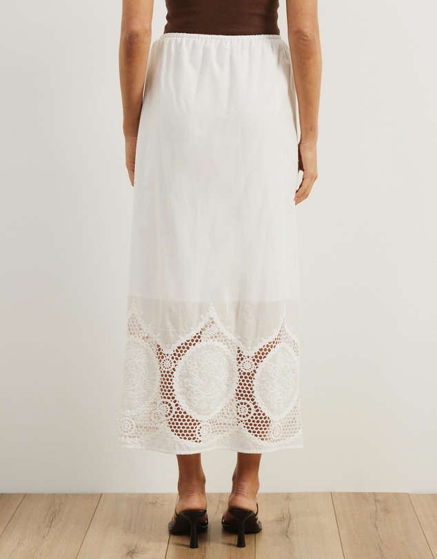 Atmos&Here - Cora Embroidered Midi Skirt