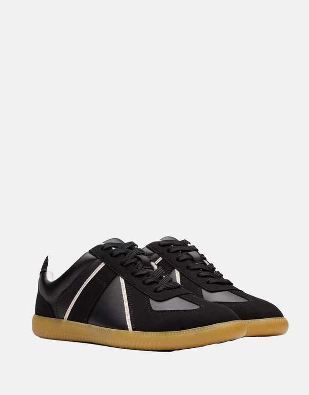 Clarks - Nykole Step Black