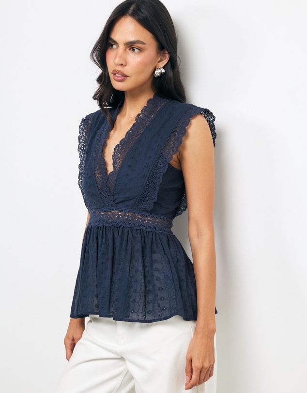AERE - Iris Cotton Broderie Top