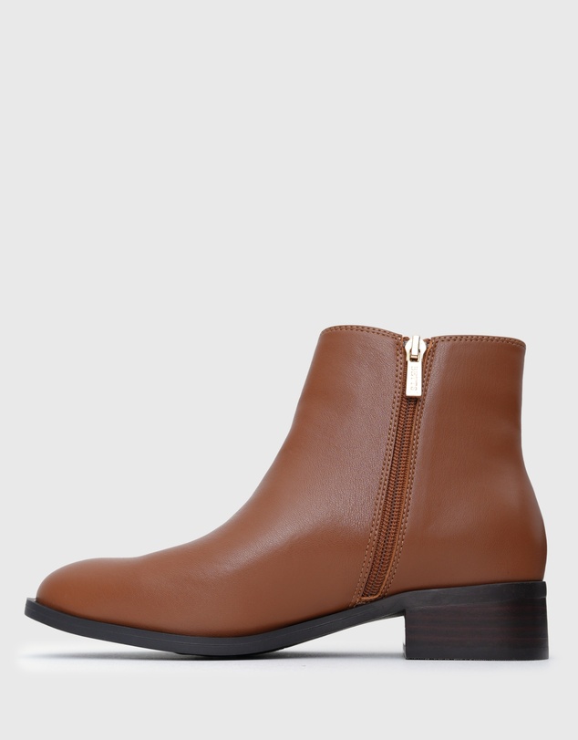 Betts - Wider Fit Edison Chelsea Boots