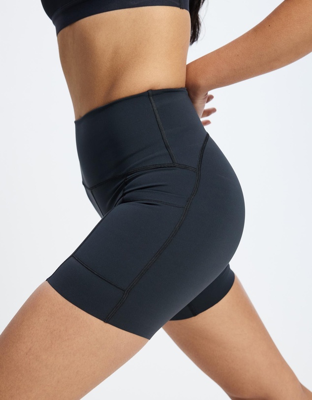 New Balance - NB Sleek Pocket High Rise Shorts 15cm