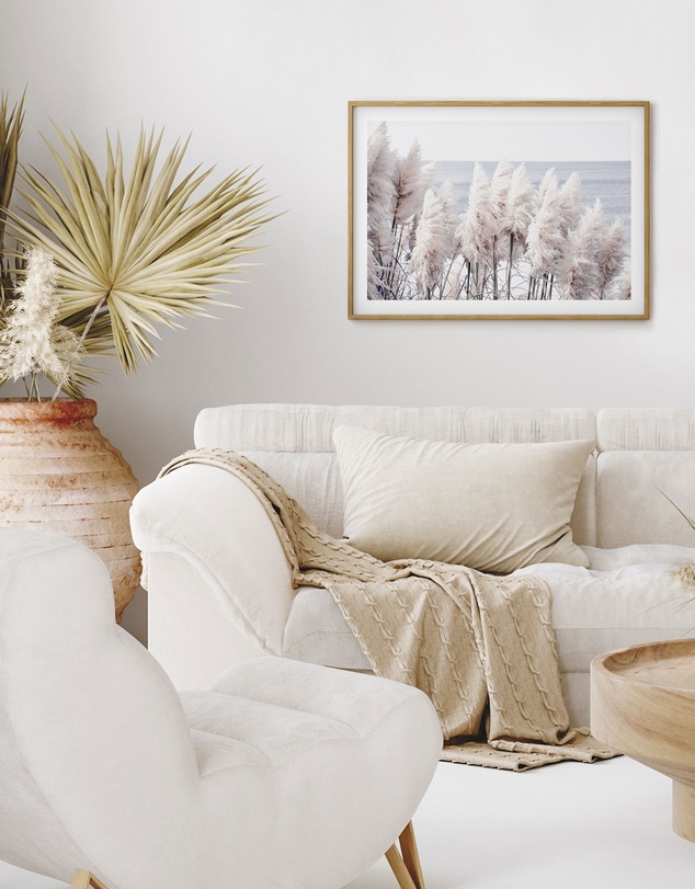 Olive et Oriel - Pampas By The Sea Art Print