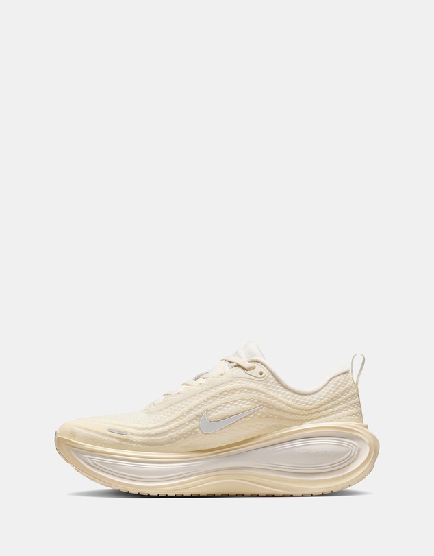 Nike - Vomero Plus - Women's