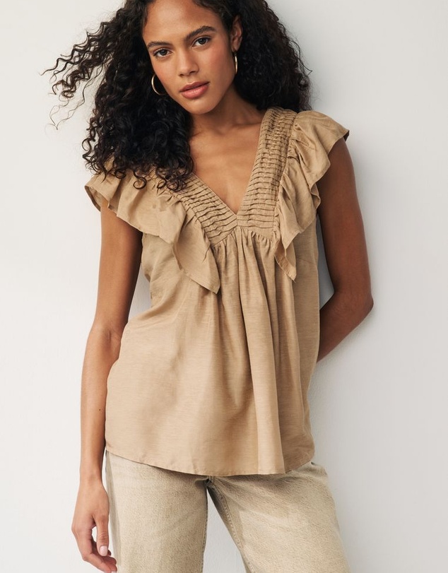 NEXT - Sleeveless Ruffle V-Neck Top