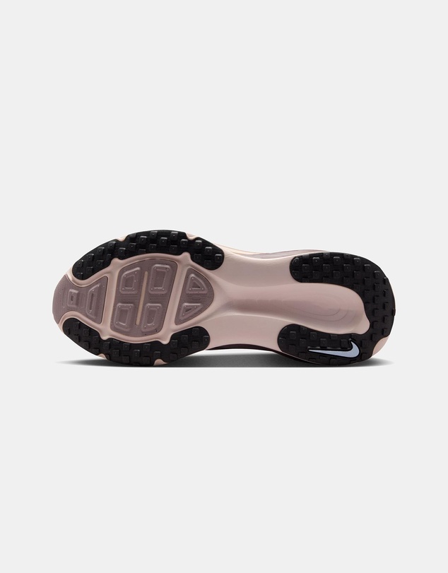 Nike - Vomero 18 - Women's