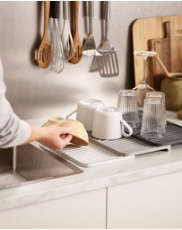 Joseph Joseph - Tier™ Expandable Draining Board (Grey)