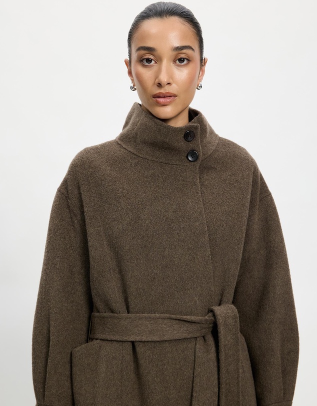 Lindsay Nicholas New York - Gallery Coat