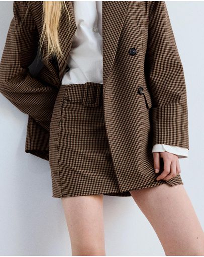 Medium Brown