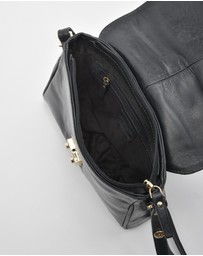 Cobb & Co - Kotara Classic Leather Crossbody Bag