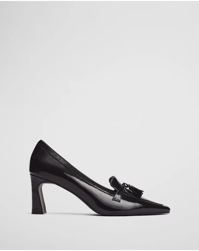 Country Road - Josephine Heel